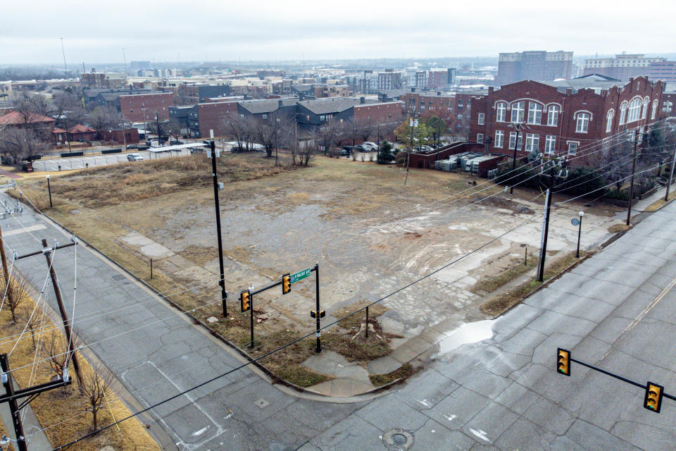 The southeast corner of NE 3 and Walnut, once slated for apartments, has stagnated after developer Richard McKown was unable to get tax increment financing.