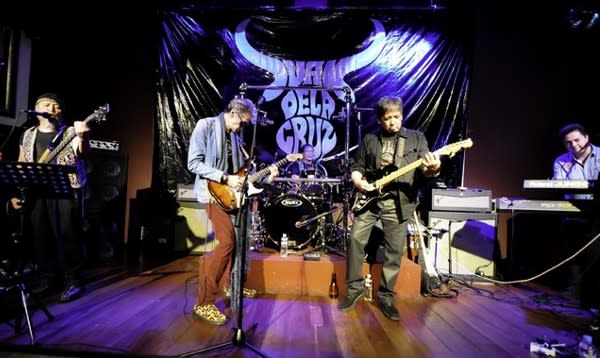 Juan de la Cruz Band 2012 lean mean and kicking