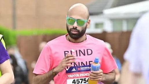 Yahya Pandor running at the Manchester Marathon