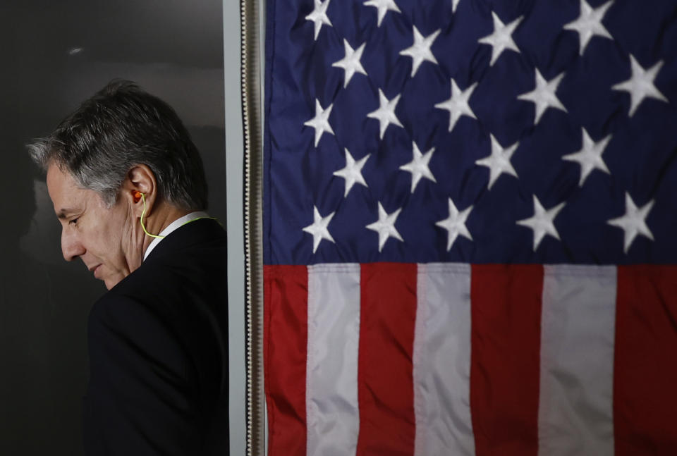 U.S. Secretary of State Antony Blinken boards a plane in Tel Aviv, Israel, Wednesday, Jan. 10, 2024, during his week-long trip aimed at calming tensions across the Middle East. (Evelyn Hockstein/Pool Photo via AP)