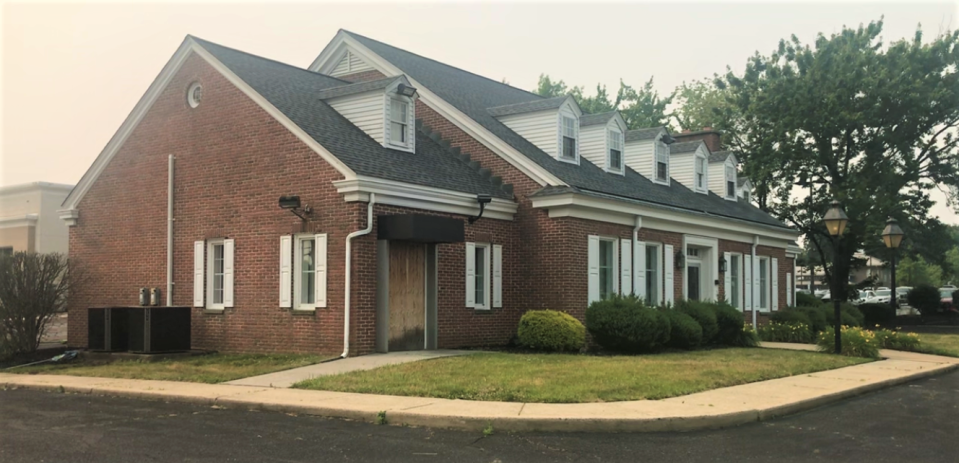 This former M&T Bank location at 1002 Mantua Pike in Woodbury Heights will be converted into a retail cannabis store by Summit Wellness LLC. The property is on the corner of Alliance Street. The borough Planning Board approved a site plan on Monday night. PHOTO: June 6, 2023.