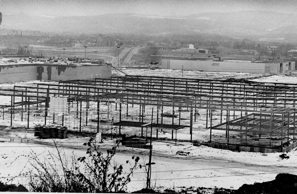 Construction of the Oakdale Mall in the 1970s.