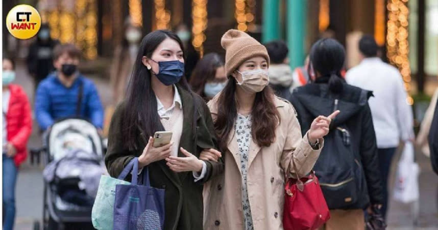 今（20日）東北季風影響，北部及東北部天氣較涼，其他地區早晚亦涼。（示意圖／黃威彬攝）