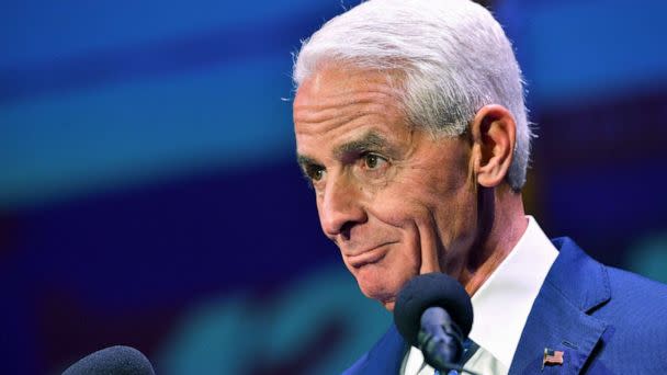 PHOTO: Democratic Party gubernatorial candidate Charlie Crist, a former governor, takes to the stage opposite Florida's Republican incumbent Gov. Ron DeSantis at the Sunrise Theatre in Fort Pierce, Fla., Oct. 24, 2022. (Pool via Reuters)