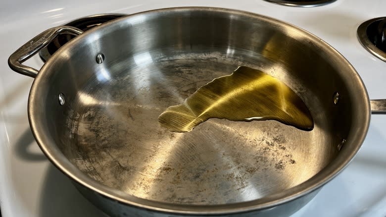 oil in frying pan