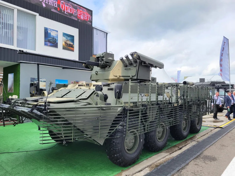 A BTR-82 8x8 armored personnel carrier with slat armor. <em>Michael Jerdev/@MuxelAero</em>