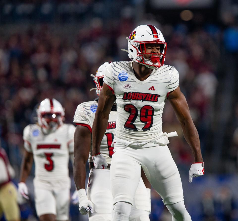 Louisville's Storm Duck (29) celebrated a sack on FSU qarterback Brock Glenn as the Louisville Cardinals faced off against the Florida State Seminoles in the 2023 ACC Championship game at Bank of America Field in Charlotte, NC, on Saturday, Dec. 2, 2023.