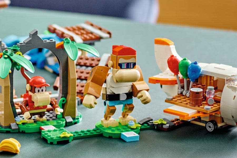 LEGO lanzará 4 sets de Donkey Kong que recrean memorables niveles
