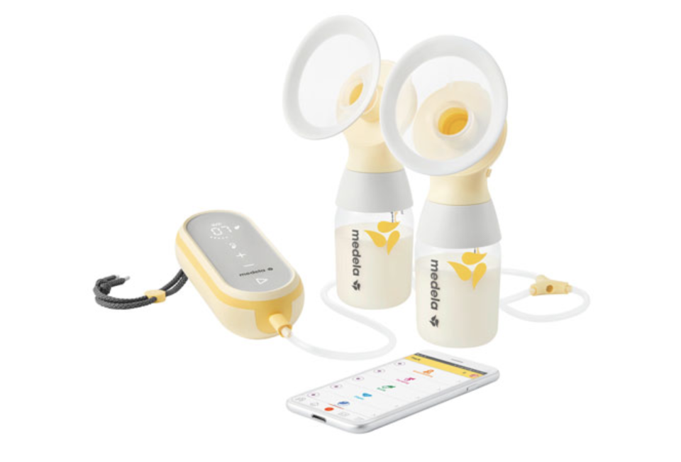 Medela Freestyle Flex Double Electric Breast Pump with Cooler & Carry Bag

