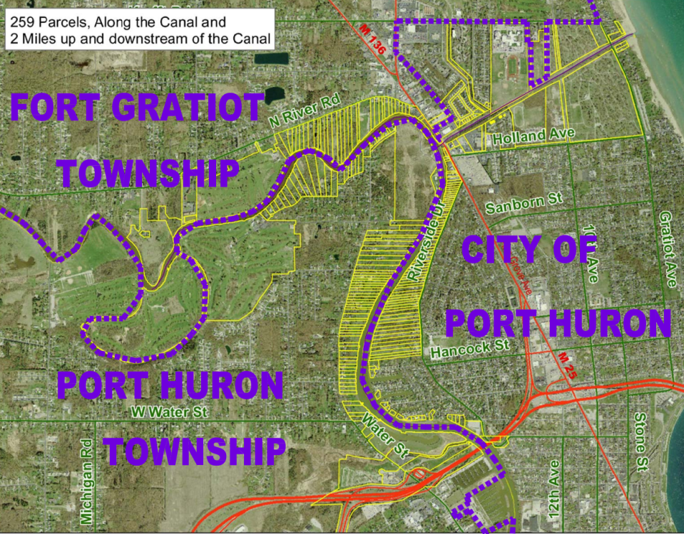 A map of the borders along the city of Port Huron, Port Huron Township, and Fort Gratiot shows the number of parcels on the Black River in each community that have access to the Black River Canal.