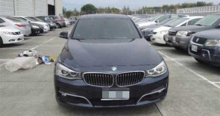 中檢舉辦扣押物拍賣，名車BMW320i以1元起標，竟也流標。（圖／中國時報陳淑芬翻攝）