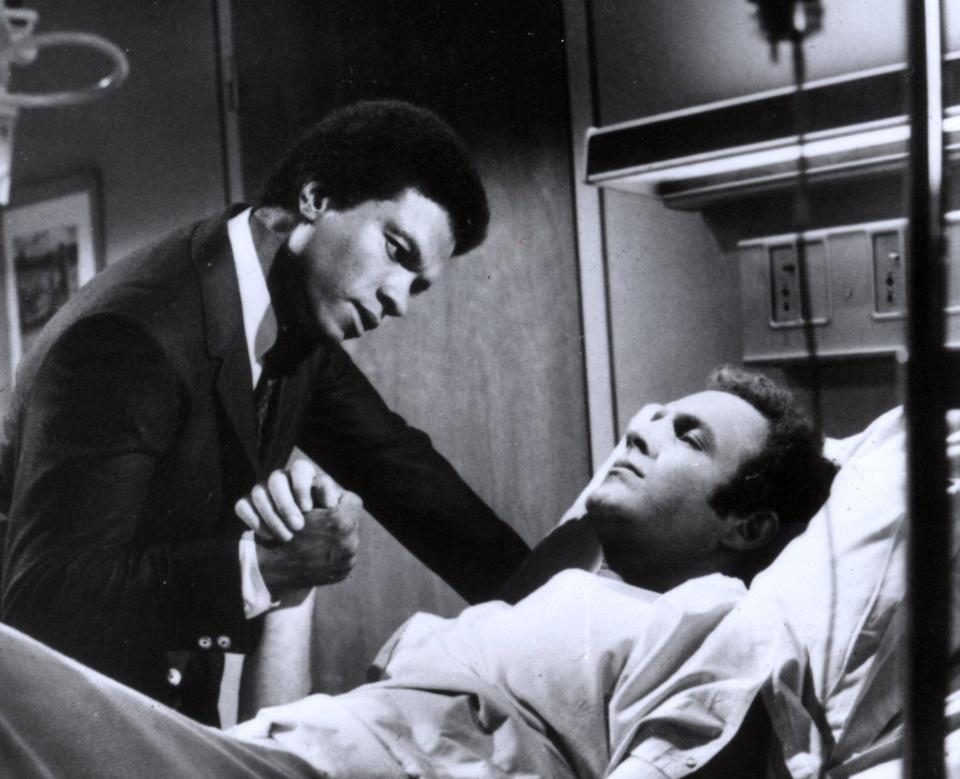 Billy Dee Williams and James Caan in "Brian's Song."