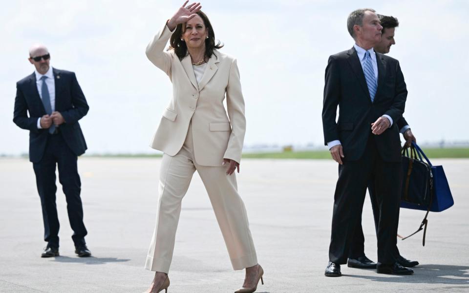 Kamala Harris arrives at Indianapolis International Airport