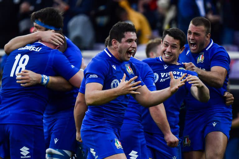 Giacomo Nicotera encabeza la celebración de Italia, que venció a Australia en Florencia