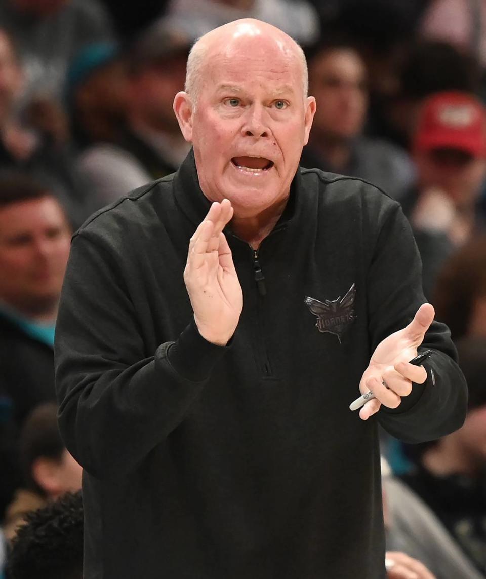 Charlotte Hornets head coach Steve Clifford tries to motivate his team during second half action against the Milwaukee Bucks at Spectrum Center in Charlotte, NC on Thursday, February 29, 2024. The Bucks defeated the Hornets 104-84. JEFF SINER/jsiner@charlotteobserver.com