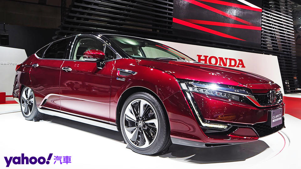 Honda氫燃料電池車Clarity，攝於2015東京車展。