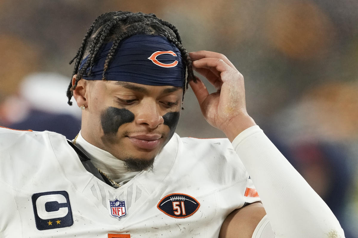 Bears'ın Justin Fields'ı Steelers'a takas ettiği ve QB Caleb Williams'ın potansiyel 1 numaralı draft seçiminin önünü açtığı bildiriliyor