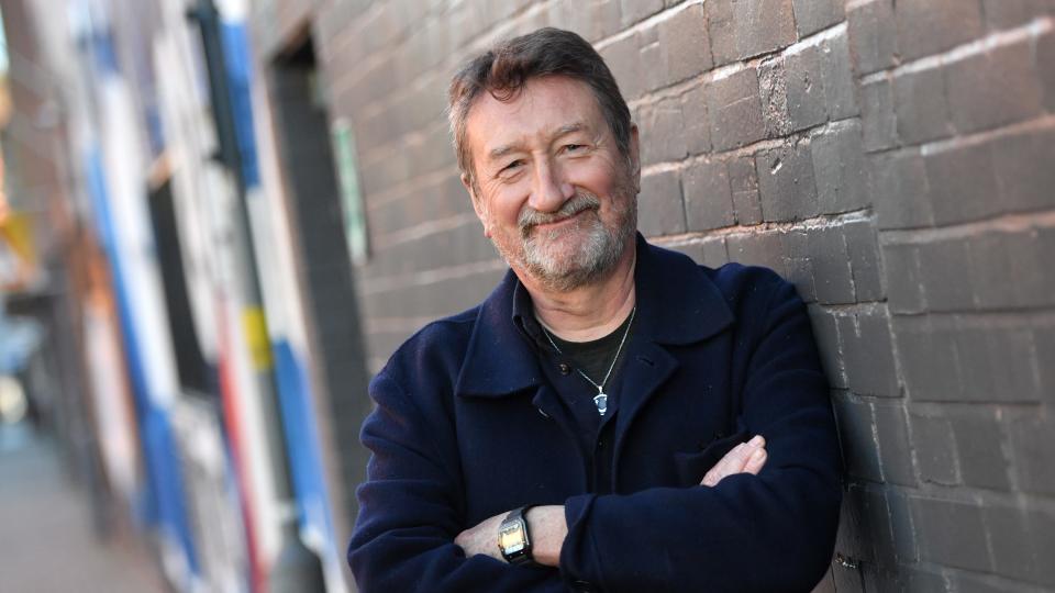 Steven Knight takes over as 'Star Wars' screenwriter