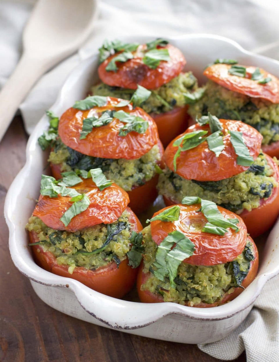 Tomates farcies au quinoa et pesto