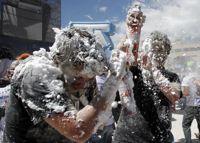 el producto que más tracciona la facturación de Cienfuego durante Carnaval es la nieve artificial 