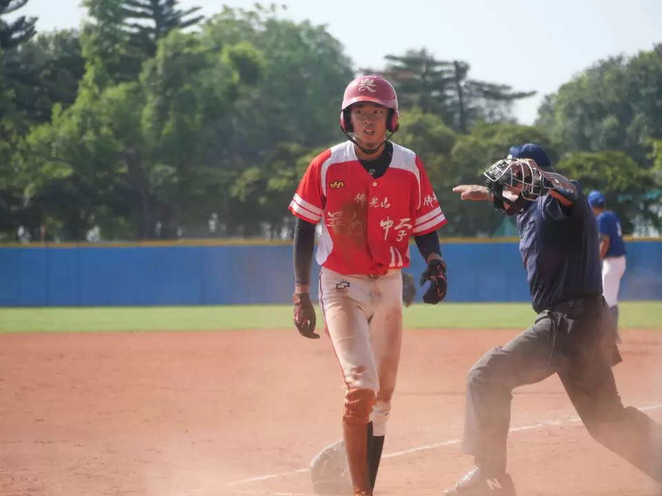 簡雷奇今天扮演奇兵。吳敏欣攝