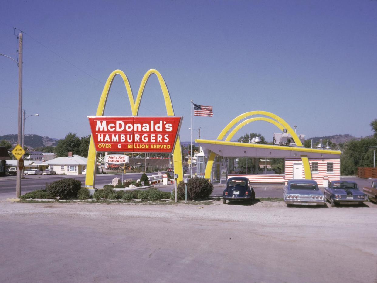 A McDonalds restaurant in Downey, California (1970): Getty Images