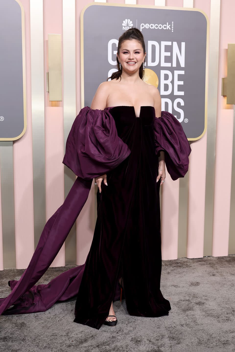 selena gomez at the golden globes