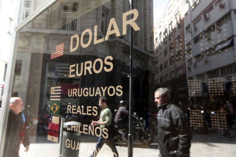 Esta mañana se registró una suba en la cotización del dólar oficial