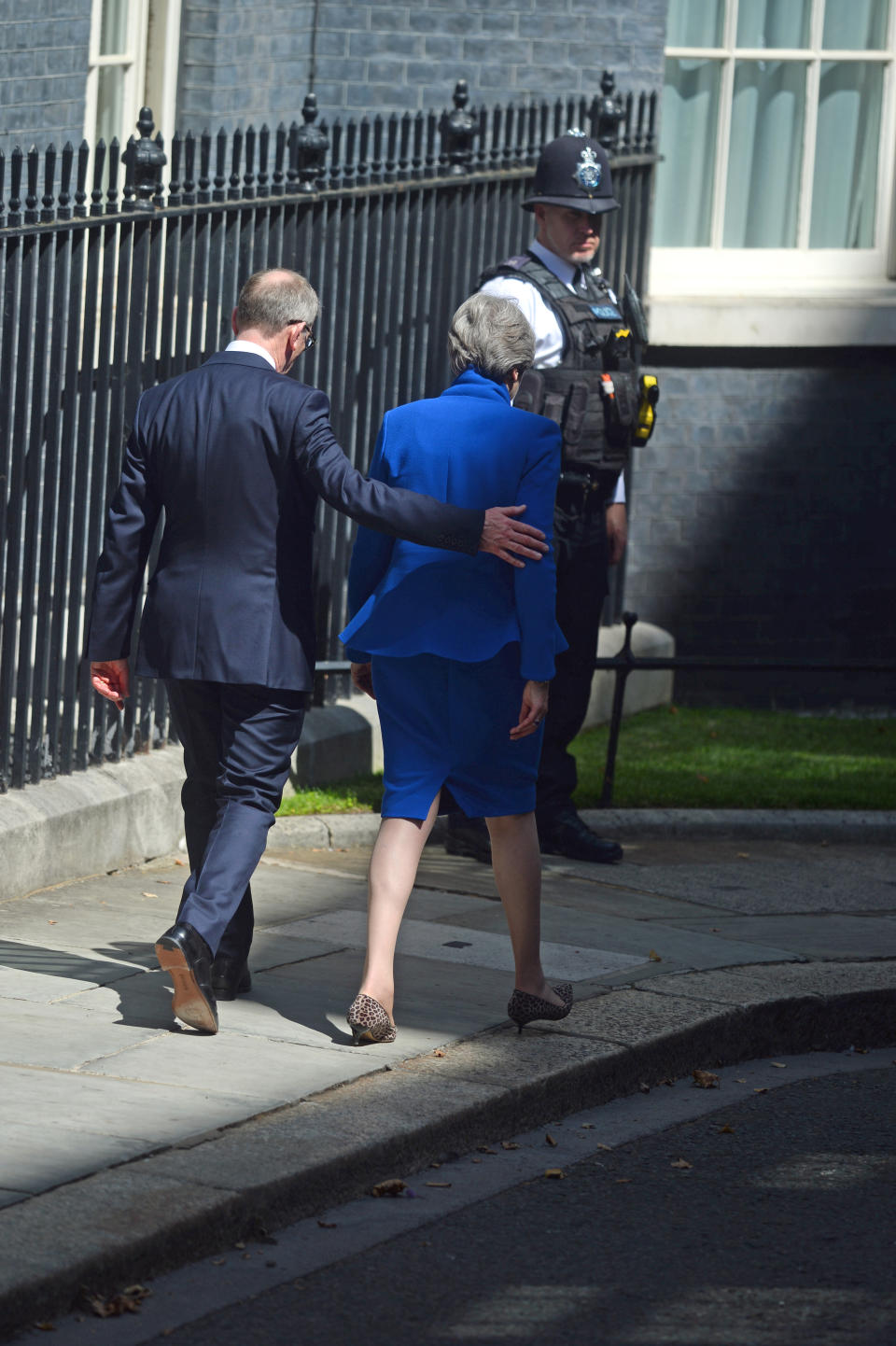 Outgoing Prime Minister Theresa May, with her husband Philip May, leaves 10 Downing Street, London, on her way to Buckingham Palace where she will hand in her resignation to Queen Elizabeth II.