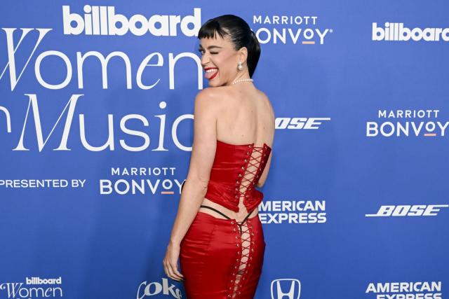 Katy Perry Wore a Butt Corset That Showed Off Her Exposed G-String on the  Red Carpet