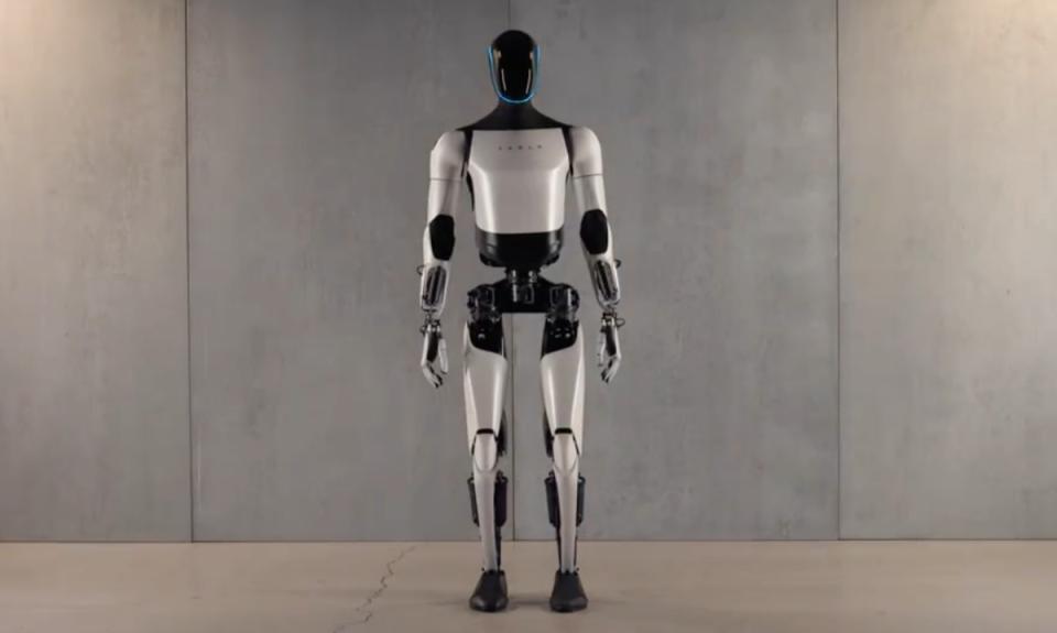Tesla公布其第二代人形機器人Optimus Gen 2，動作更細膩、行走速度更快