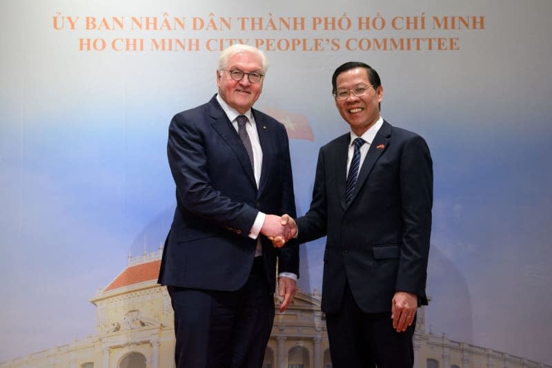 German President Frank-Walter Steinmeier meets with Phan Van Mai, Chairman of the Ho Chi Minh City People's Committee, at the German House. President Steinmeier and his wife visit Vietnam and Thailand on a four-day trip to Southeast Asia. Bernd von Jutrczenka/dpa