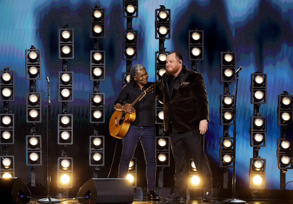 Tracy Chapman and Luke Combs