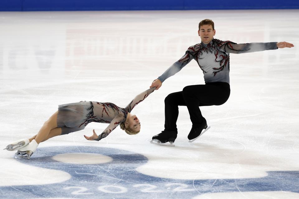 Alexa Knierim and Brandon Frazier perform in the pairs short program during the Grand Prix Skate America Series, Friday, Oct. 21, 2022, in Norwood, Mass. (AP Photo/Michael Dwyer)