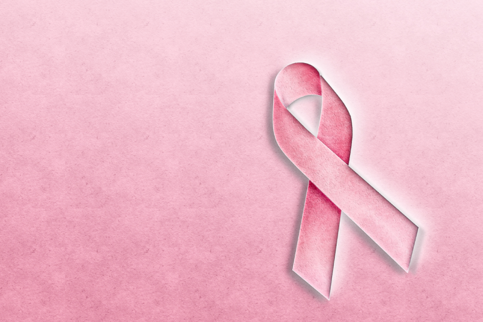 Québec is changing their breast cancer screening program. (Image via Getty Images)