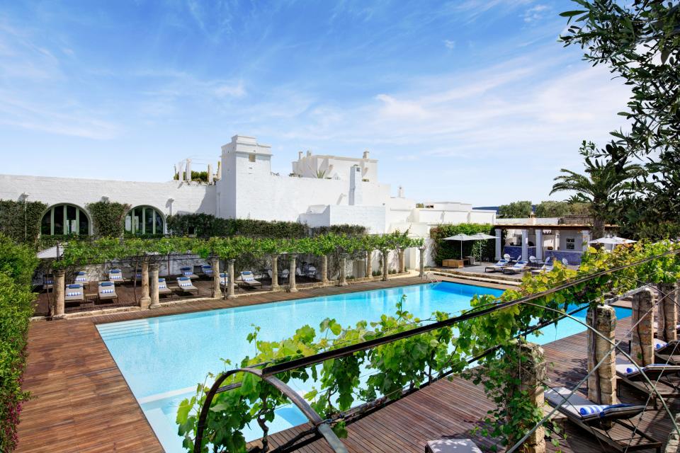 The pool and bar area at Masseria Torre Maizza.