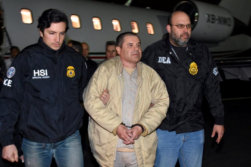 El Chapo trial - live updates: Prosecutors seek sanctions against drug lord's lawyers over 'communication with Joaquín Guzman's wife'