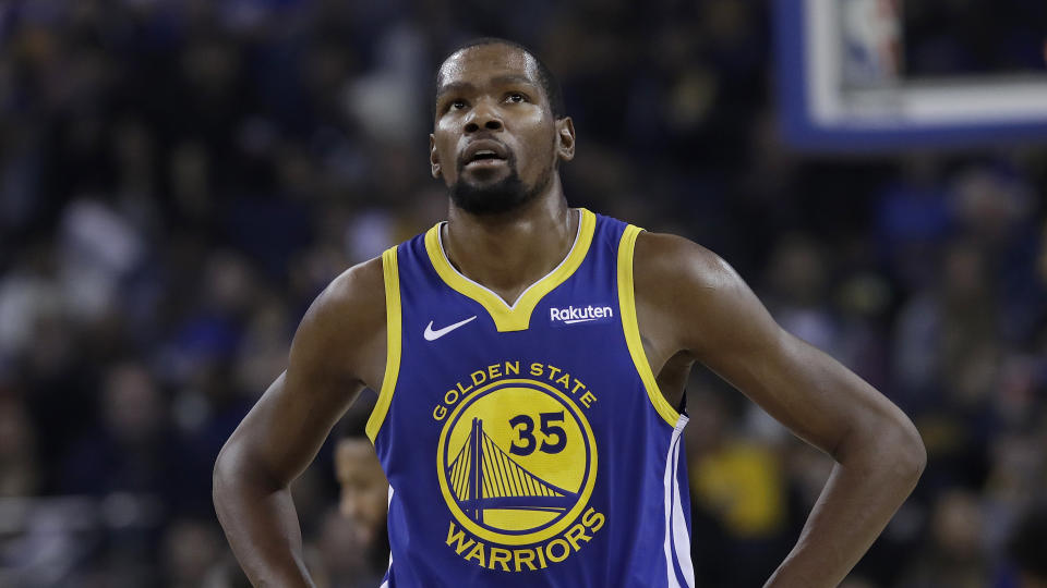 Kevin Durant may have been unhappy his brother sent out cryptic messages that may have been about Draymond Green. (AP Photo)