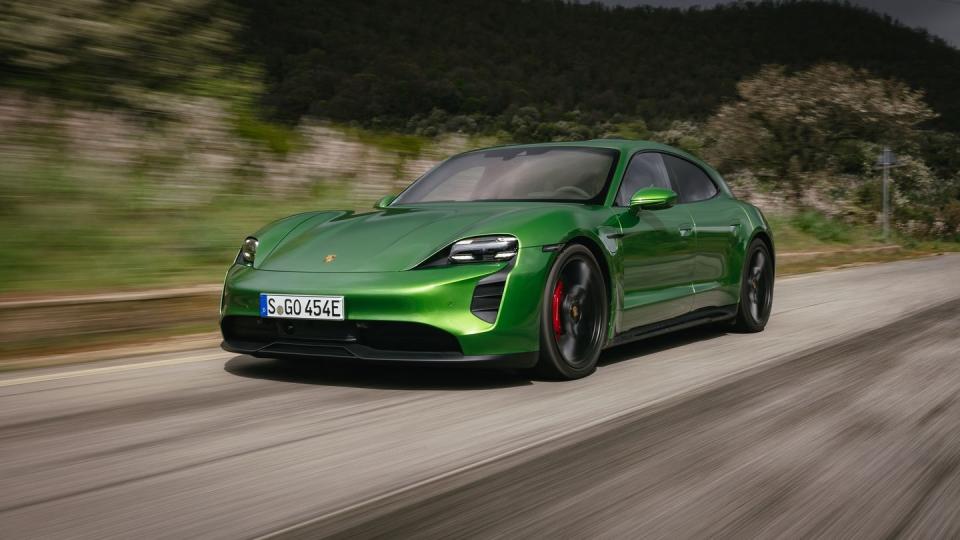 2022 porsche taycan gts sport turismo