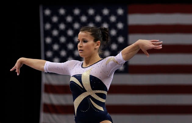 Lors de Jeux olympiques de Pékin, la gymnaste Alicia Sacramone a remporté la médaille d'argent par équipe, mais plusieurs ont affirmé qu'elle était la raison pour laquelle l'équipe américaine avait perdu la médaille d'or. Elle tentera de se reprendre lors de ce qui sera sans doute ses derniers Jeux olympiques en carrière.