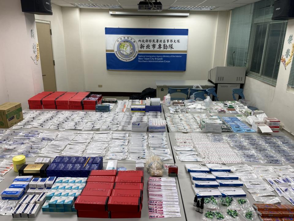 圖片說明：移民署查扣千項醫美用藥品及器具。（記者徐煜勝翻攝）