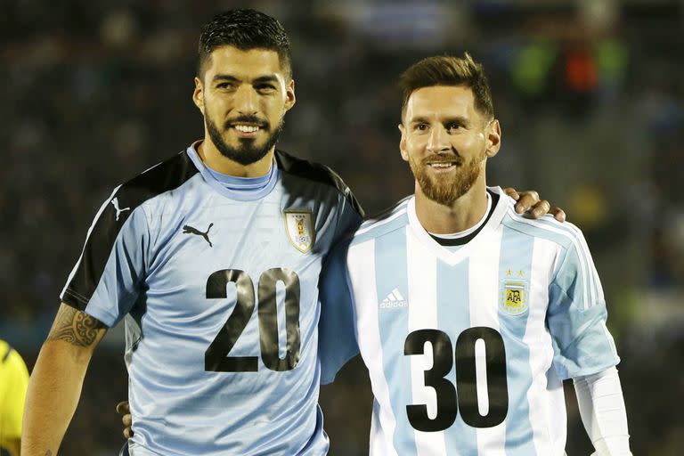 Luis Suárez y Lionel Messi, símbolos de Uruguay y Argentina, respectivamente