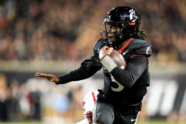 Photos: UC Bearcats vs. Miami RedHawks football at Nippert Stadium