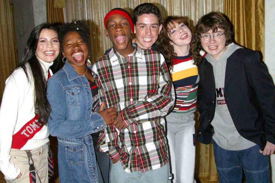 <p>Globe Photos/Alamy Stock Photo</p> Kyle Sullivan, right, with the cast of "All That"