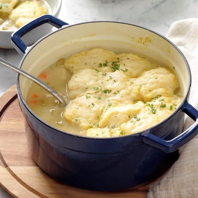 Easy Chicken And Dumplings Exps Sdon17 24886 B06 30 4b 5