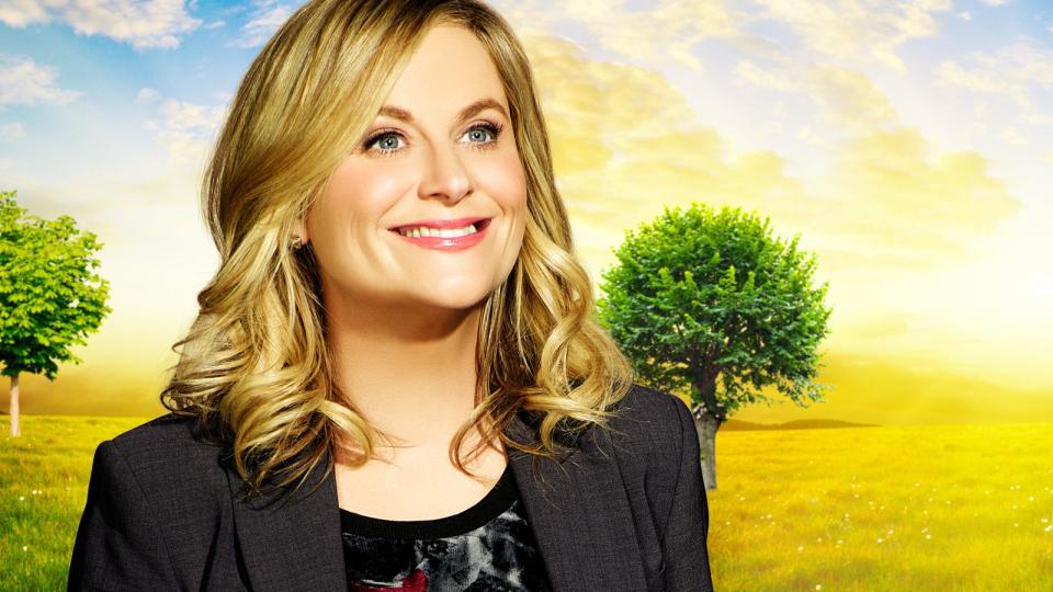 Natürlich gibt es wichtigere Posten in einer Stadtverwaltung als den des stellvertretenden Direktors des Grünflächenamtes. Für Leslie Knope (Amy Poehler) allerdings nicht. Sie kämpft mit größter Leidenschaft auch noch für das kleinste Projekt, um ihre Heimat besser zu machen. Ihr großes Herz und die schrulligen Nebenfiguren machen die Mockumentary "Parks And Recreation" (bei Sky) zum Streaming-Tipp. (Bild: 2014 NBCUniversal Media)