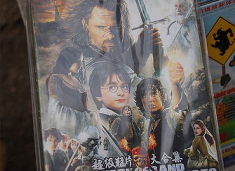 <p>Out there some fanboy has had his prayers answered with this rather odd Lord of the Rings/Harry Potter mash up.</p>