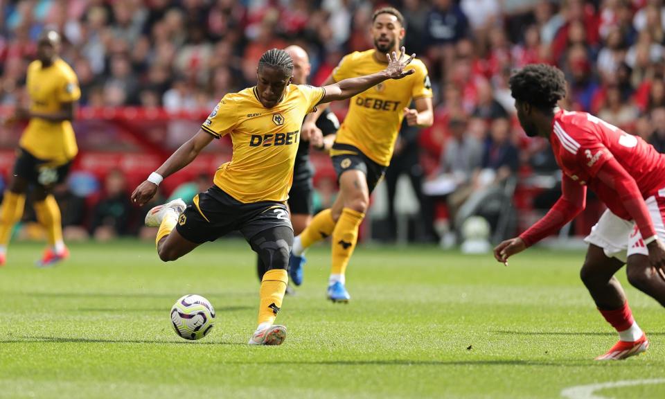 <span>Jean-Ricner Bellegarde scores Wolves’ equaliser against Nottingham Forest.</span><span>Photograph: David Rogers/Getty Images</span>