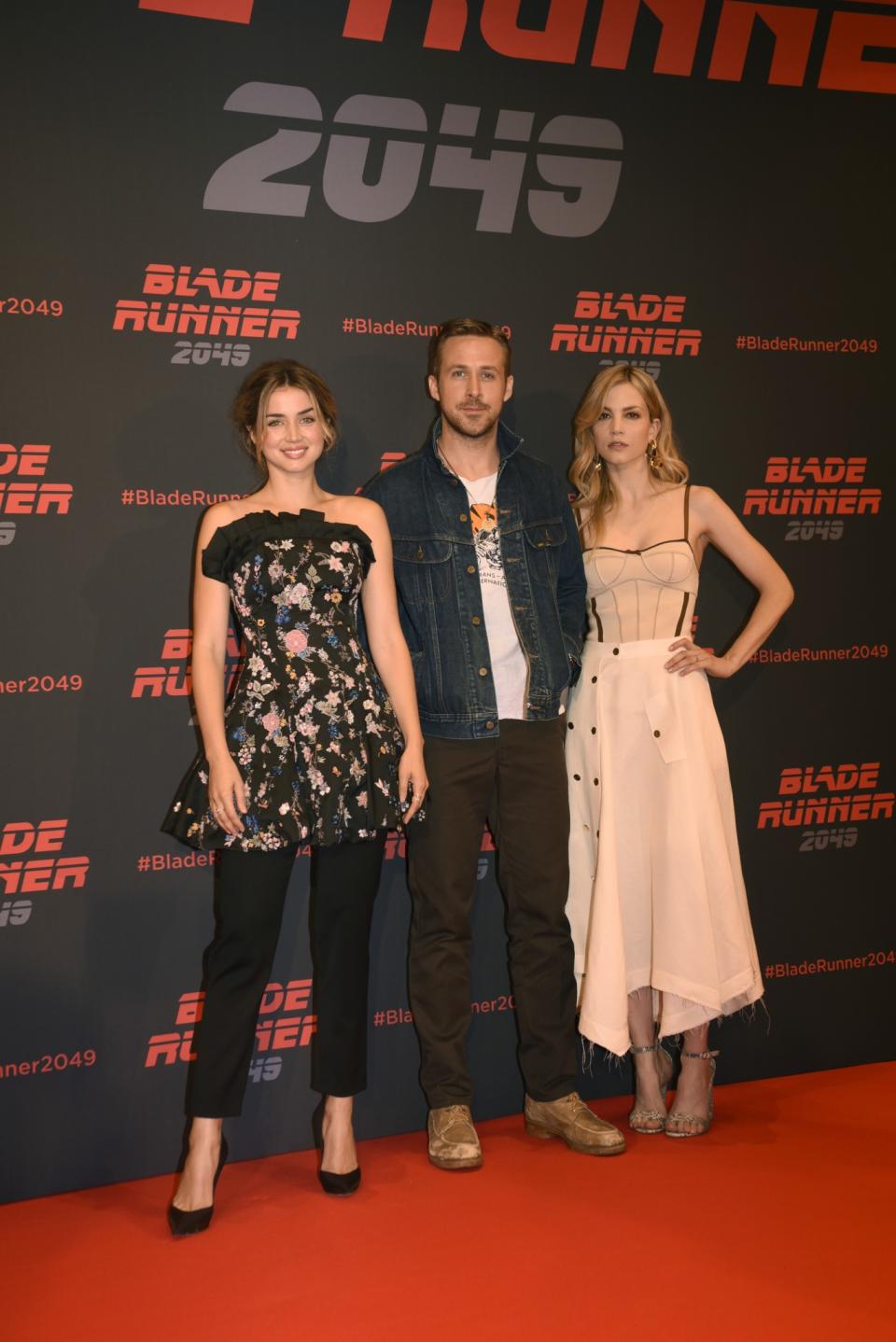 <p>Ana de Armas demasiado 'encorsetada' en Barcelona</p> 