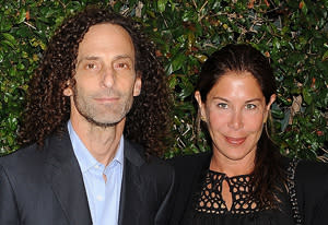 Kenny G, wife Lyndie Benson | Photo Credits: Jeffrey Mayer/WireImage